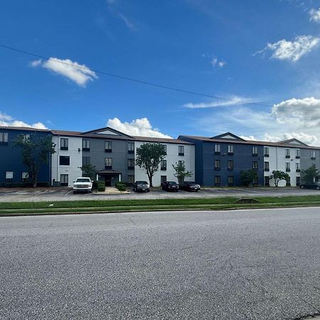 Quality Inn & Suites At Airport Blvd I-65 Mobile Eksteriør billede