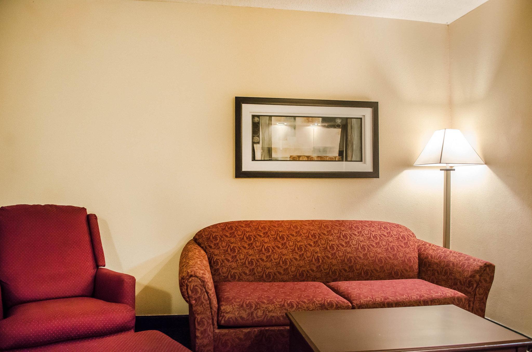 Quality Inn & Suites At Airport Blvd I-65 Mobile Eksteriør billede