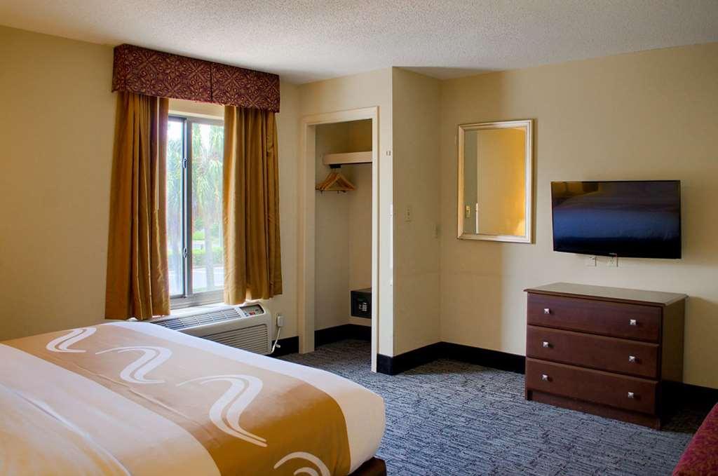 Quality Inn & Suites At Airport Blvd I-65 Mobile Værelse billede