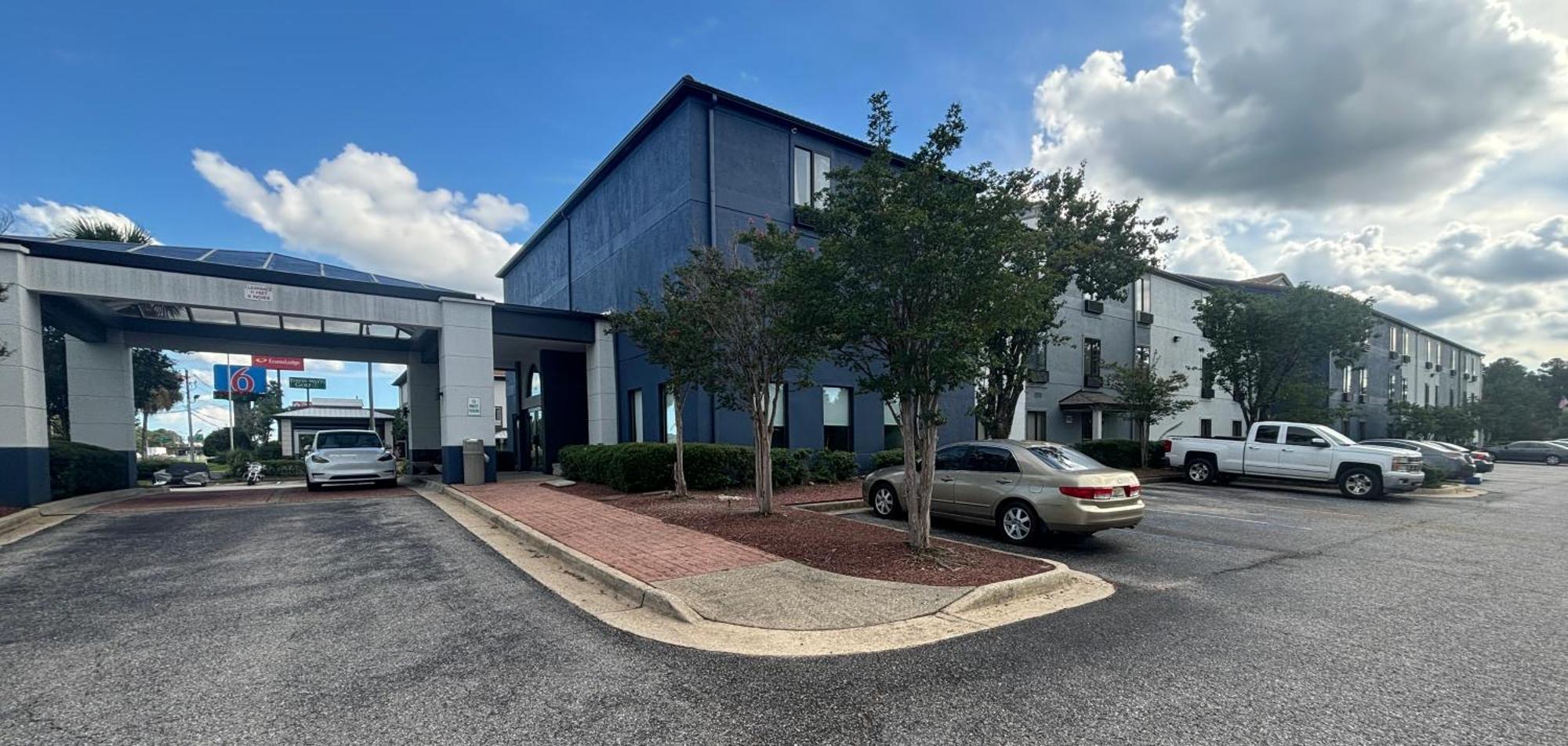 Quality Inn & Suites At Airport Blvd I-65 Mobile Eksteriør billede