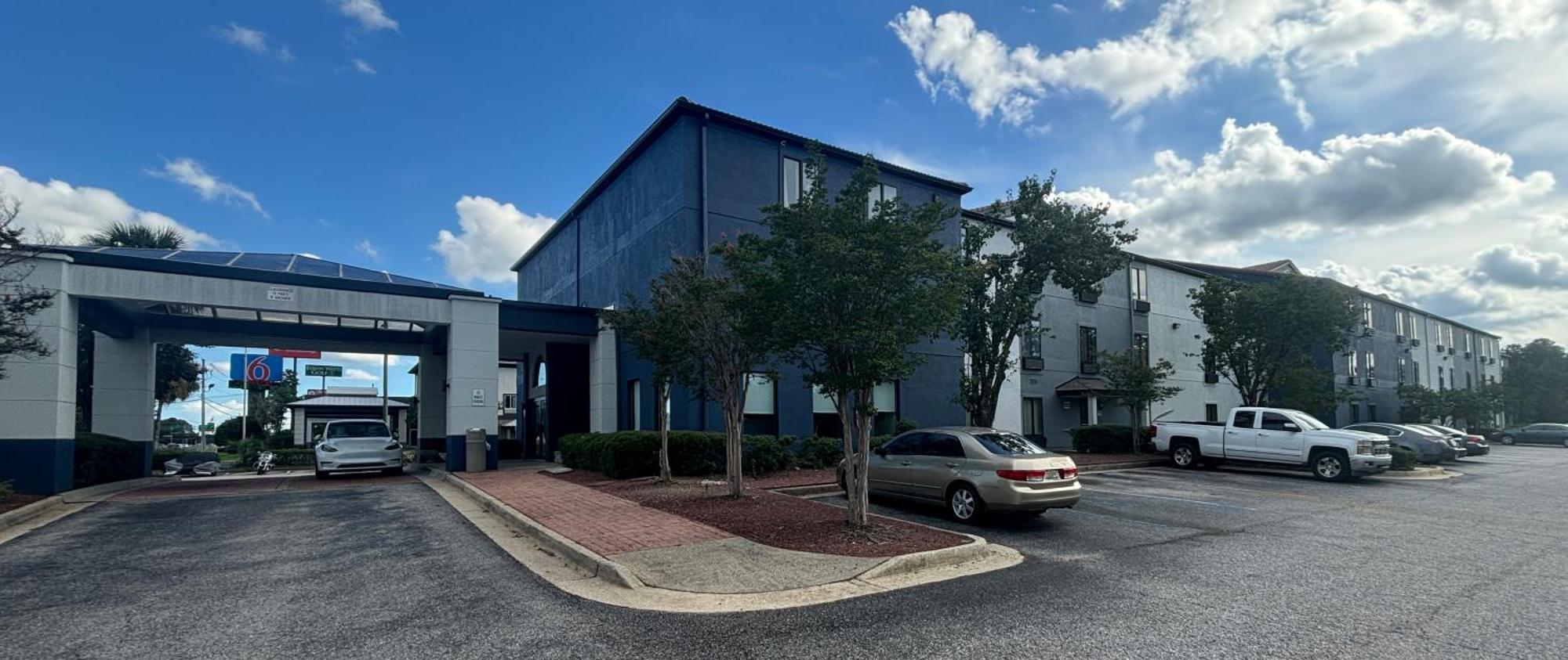Quality Inn & Suites At Airport Blvd I-65 Mobile Eksteriør billede