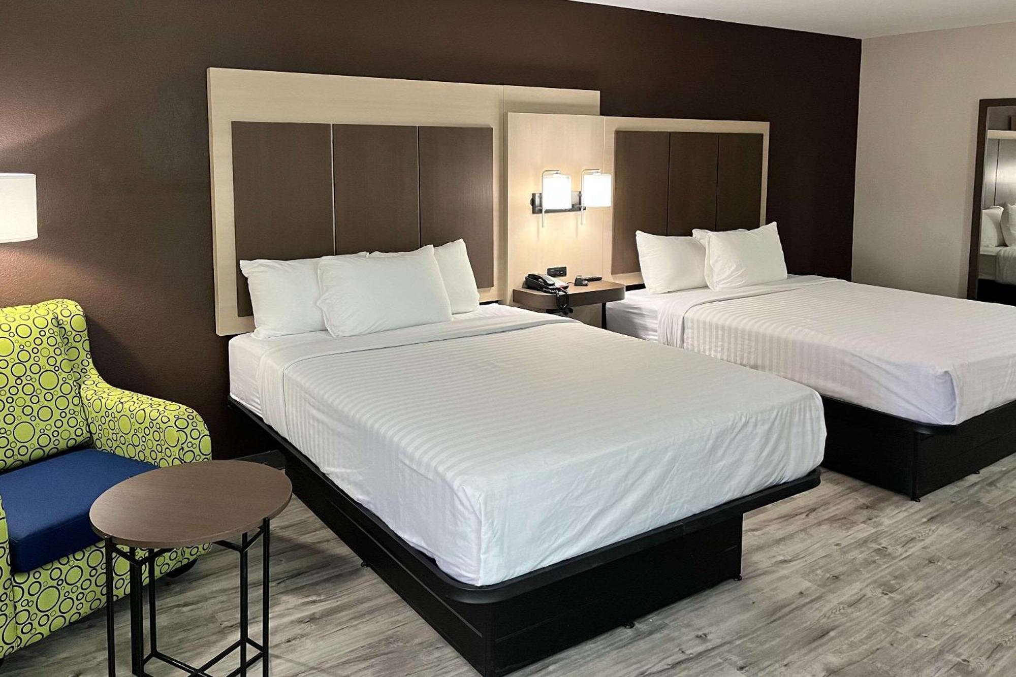 Quality Inn & Suites At Airport Blvd I-65 Mobile Eksteriør billede